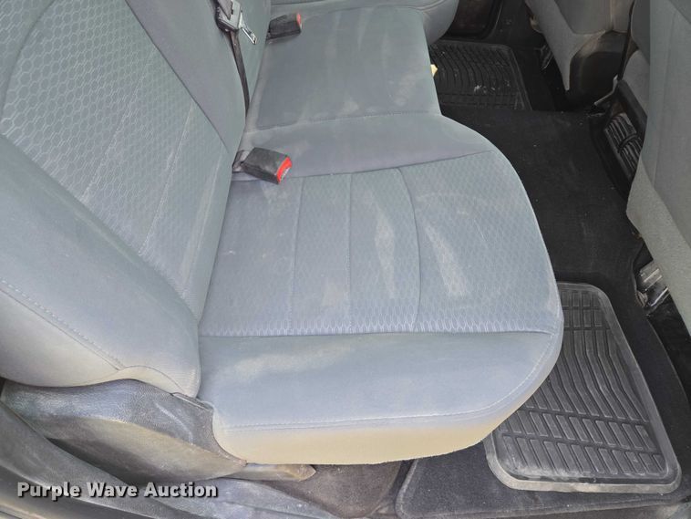 image for item EF1507 2015 Dodge Ram 1500  Crew Cab pickup truck