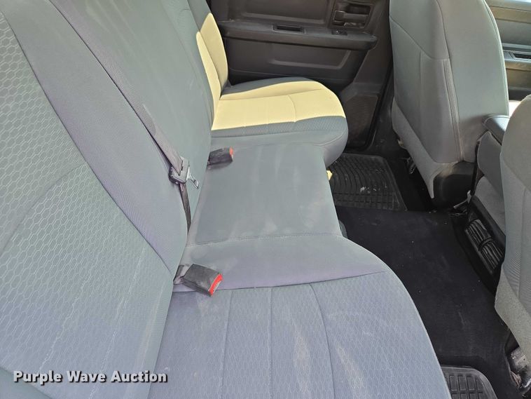 image for item EF1507 2015 Dodge Ram 1500  Crew Cab pickup truck