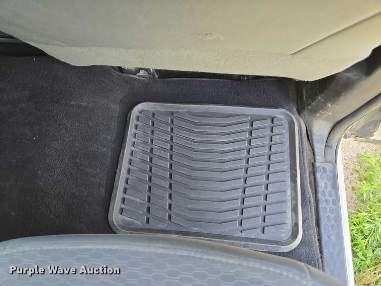 image for item EF1507 2015 Dodge Ram 1500  Crew Cab pickup truck