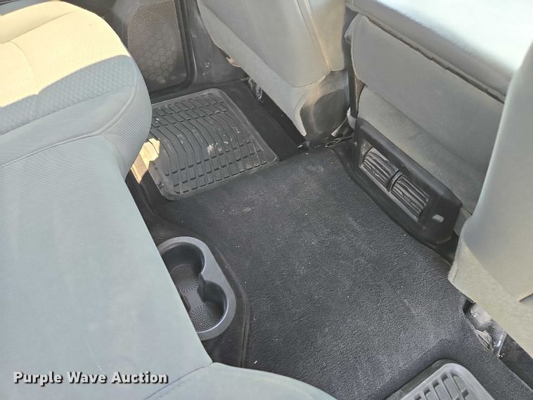 image for item EF1507 2015 Dodge Ram 1500  Crew Cab pickup truck