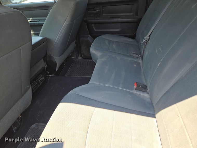 image for item EF1507 2015 Dodge Ram 1500  Crew Cab pickup truck