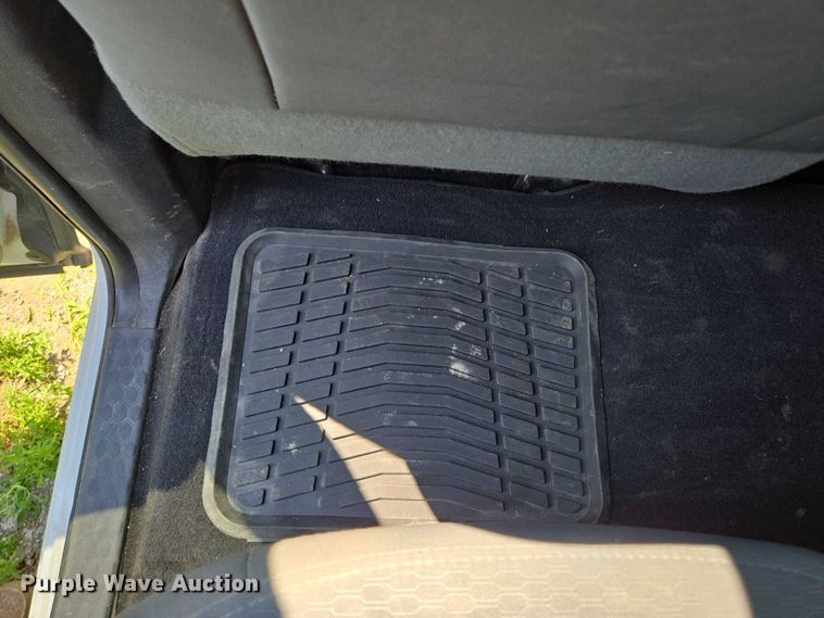 image for item EF1507 2015 Dodge Ram 1500  Crew Cab pickup truck