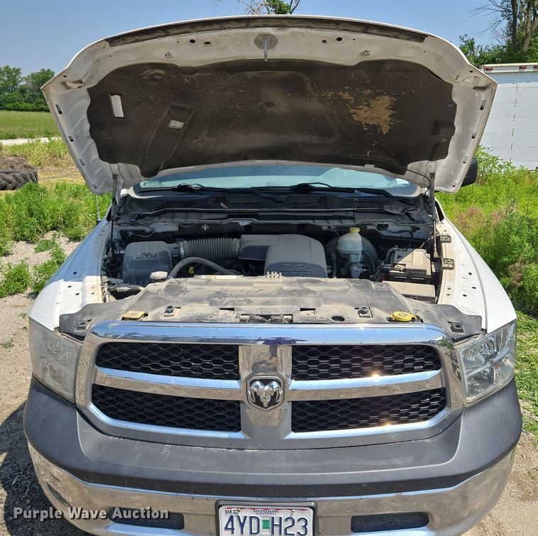 image for item EF1507 2015 Dodge Ram 1500  Crew Cab pickup truck