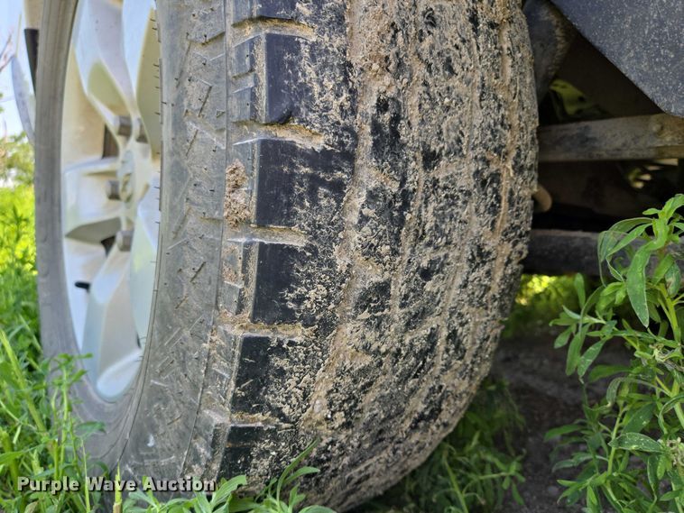 image for item EF1507 2015 Dodge Ram 1500  Crew Cab pickup truck