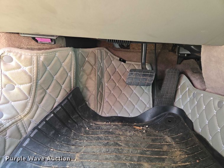 image for item EF1509 2004 Porsche 911 Carrera  convertible