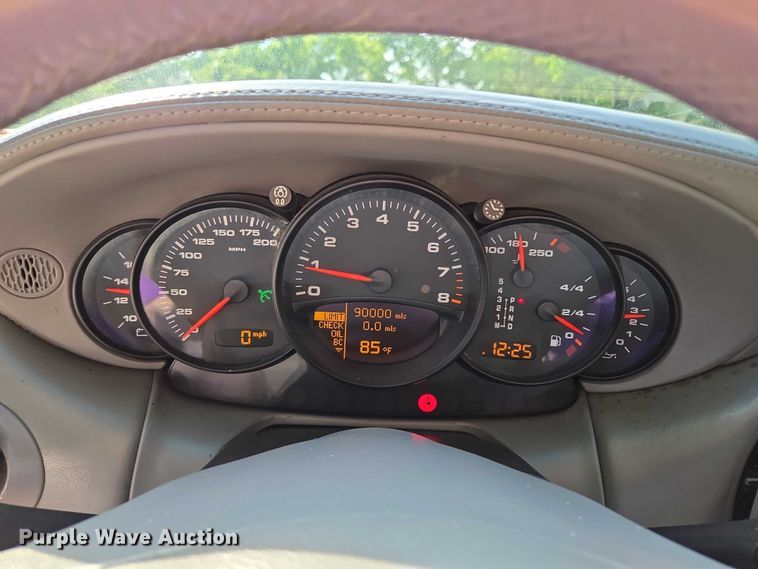 image for item EF1509 2004 Porsche 911 Carrera  convertible