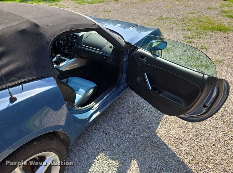 image for item EF1510 2008 Saturn Sky convertible