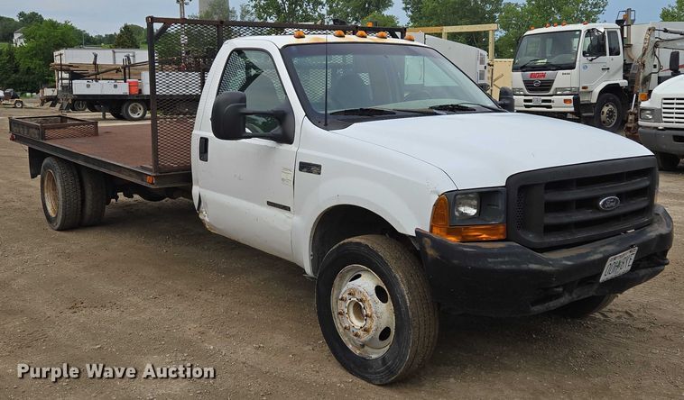 image for item EF1515 2000 Ford F550 Super Duty flatbed truck