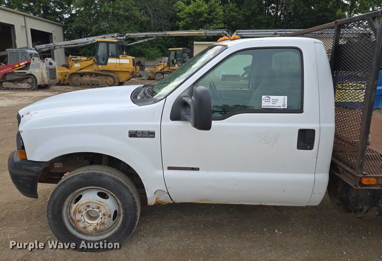 image for item EF1515 2000 Ford F550 Super Duty flatbed truck