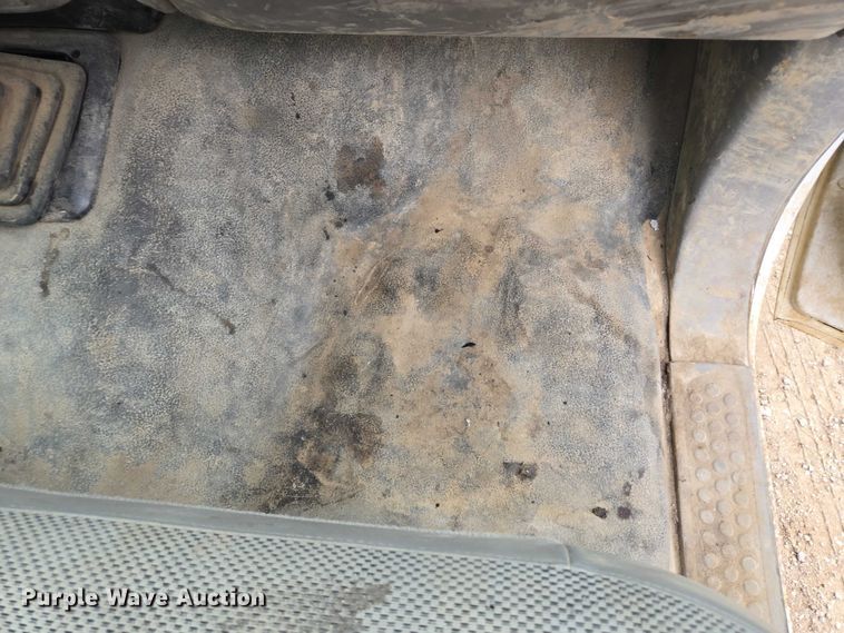 image for item EF1515 2000 Ford F550 Super Duty flatbed truck