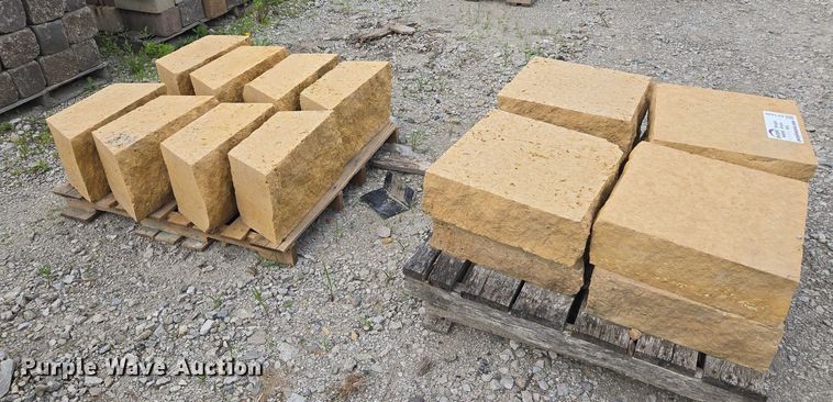 image for item EF1529 Building materials