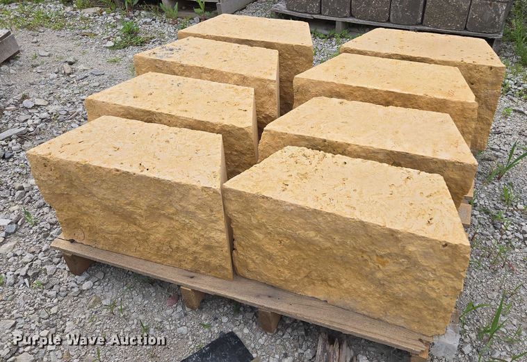 image for item EF1529 Building materials