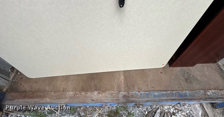 image for item EF2023 Shipping container