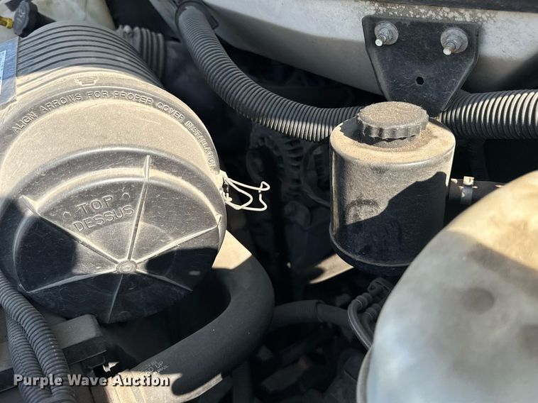 image for item EF2052 2007 Chevrolet Express box truck