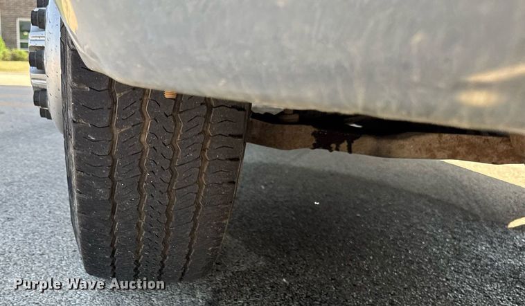 image for item EF2052 2007 Chevrolet Express box truck