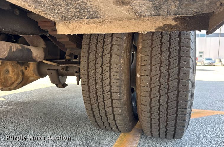 image for item EF2052 2007 Chevrolet Express box truck