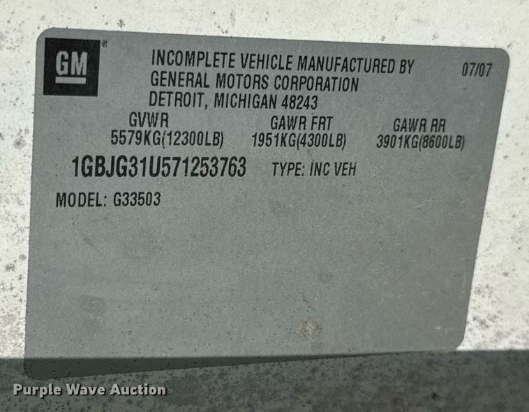 image for item EF2052 2007 Chevrolet Express box truck