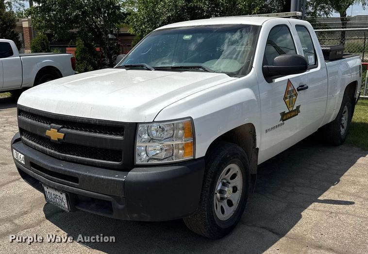image for item EF2059 2012 Chevrolet Silverado 1500 Ext. Cab pickup truck