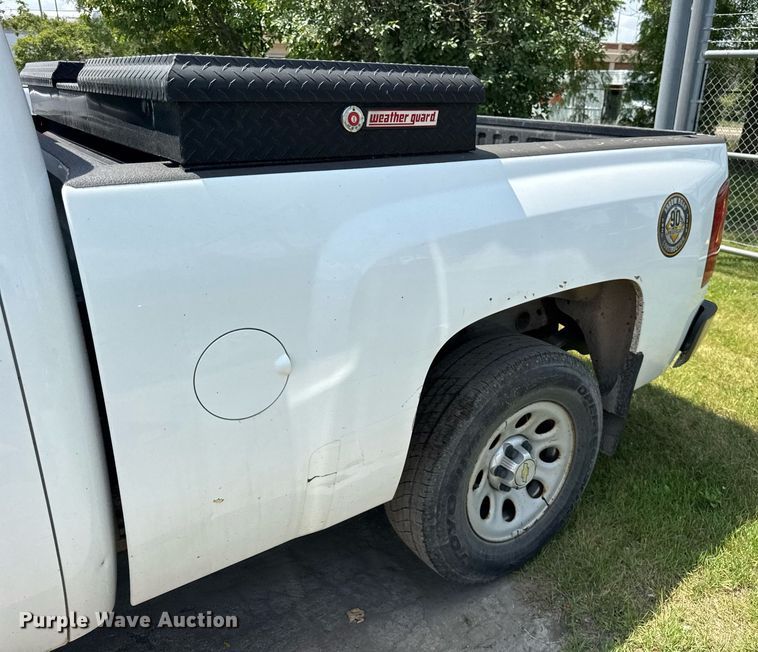 image for item EF2059 2012 Chevrolet Silverado 1500 Ext. Cab pickup truck