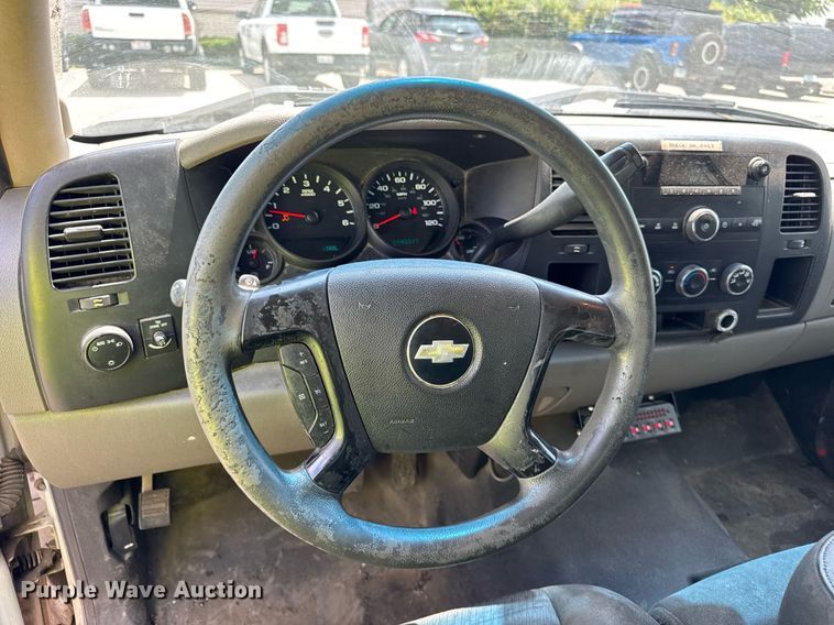 image for item EF2059 2012 Chevrolet Silverado 1500 Ext. Cab pickup truck