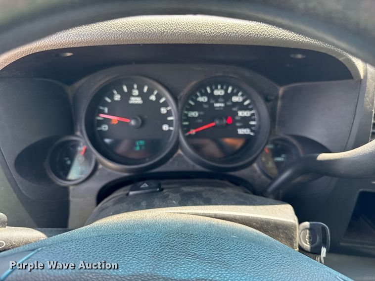 image for item EF2059 2012 Chevrolet Silverado 1500 Ext. Cab pickup truck