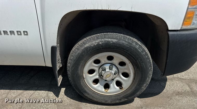 image for item EF2059 2012 Chevrolet Silverado 1500 Ext. Cab pickup truck