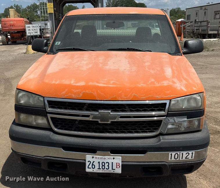 image for item EF2061 2006 Chevrolet Silverado 1500 pickup truck