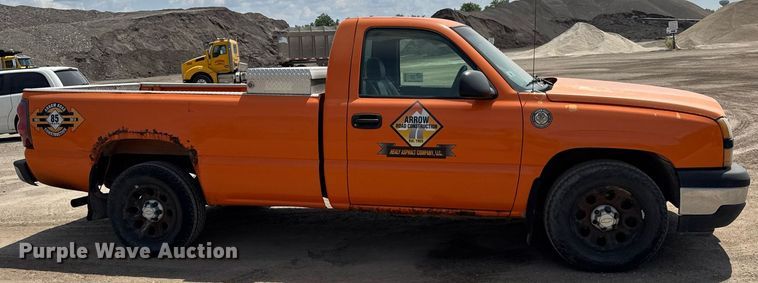 image for item EF2061 2006 Chevrolet Silverado 1500 pickup truck