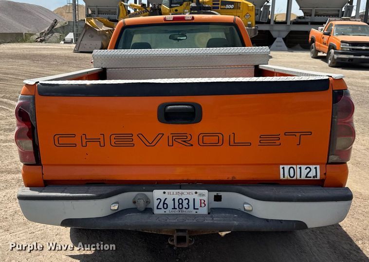 image for item EF2061 2006 Chevrolet Silverado 1500 pickup truck