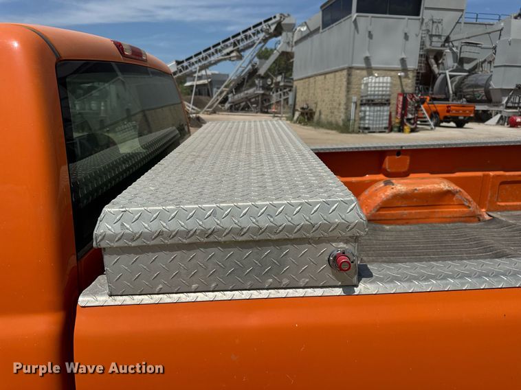 image for item EF2061 2006 Chevrolet Silverado 1500 pickup truck