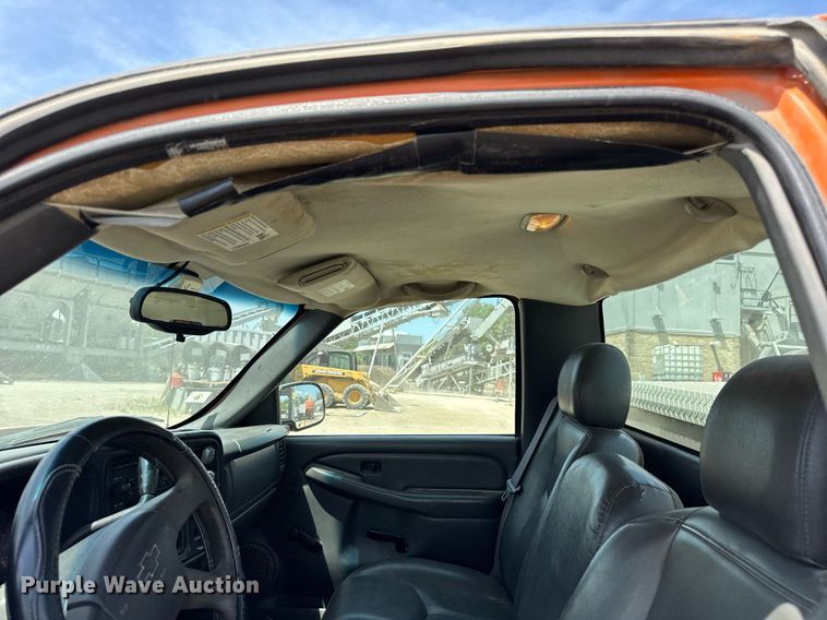 image for item EF2061 2006 Chevrolet Silverado 1500 pickup truck