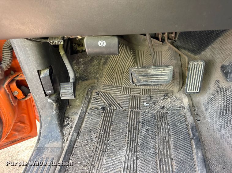 image for item EF2061 2006 Chevrolet Silverado 1500 pickup truck