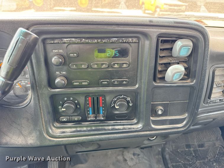 image for item EF2061 2006 Chevrolet Silverado 1500 pickup truck