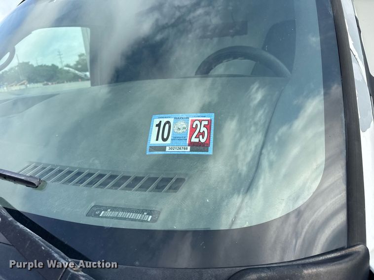 image for item EF2069 2007 Chevrolet Express box truck