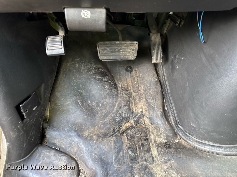 image for item EF2069 2007 Chevrolet Express box truck