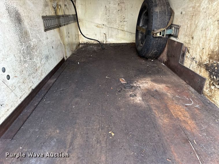 image for item EF2069 2007 Chevrolet Express box truck