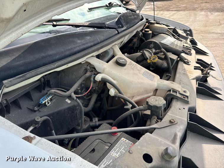 image for item EF2069 2007 Chevrolet Express box truck