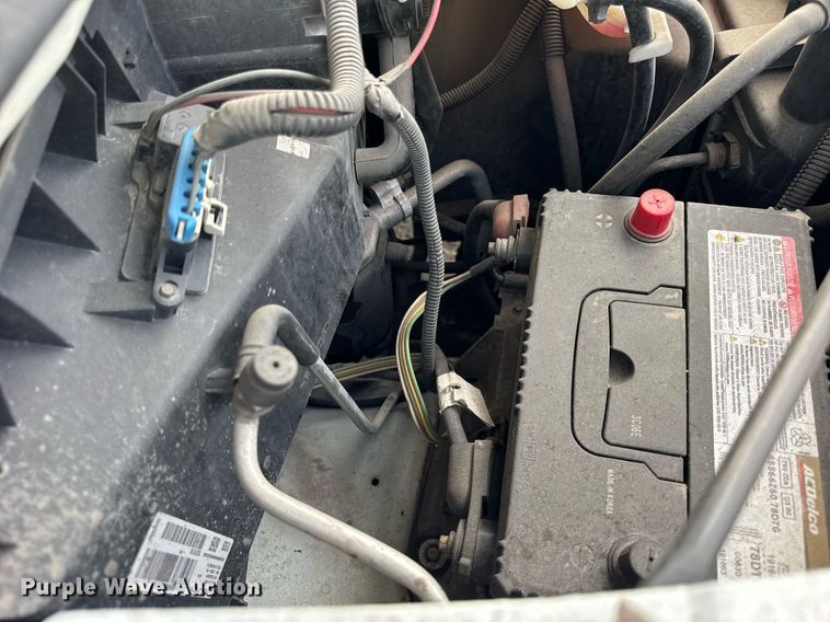 image for item EF2069 2007 Chevrolet Express box truck