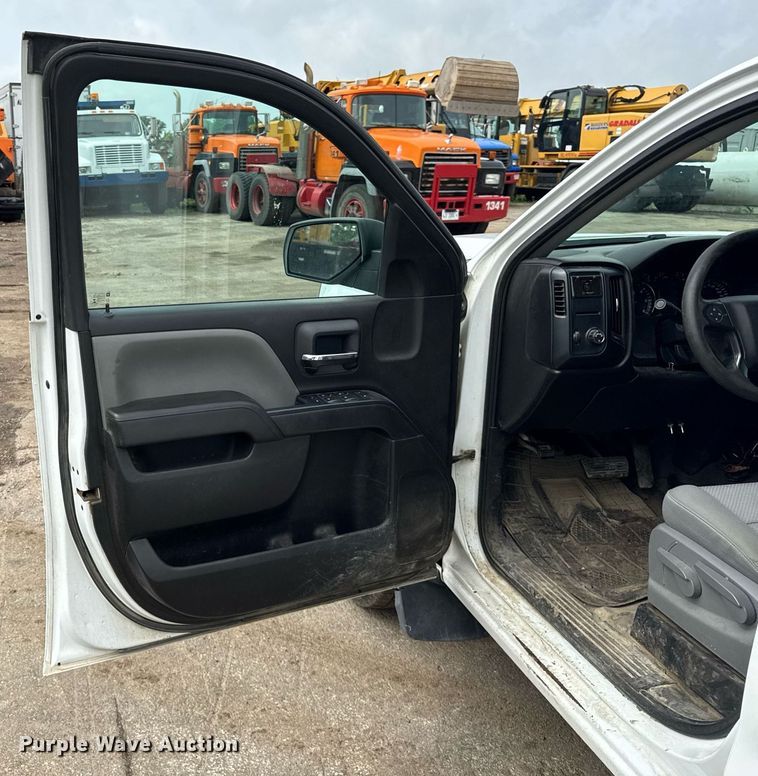 image for item EF2071 2016 Chevrolet Silverado 1500 Double Cab pickup truck