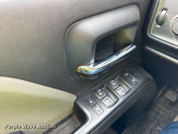 image for item EF2071 2016 Chevrolet Silverado 1500 Double Cab pickup truck