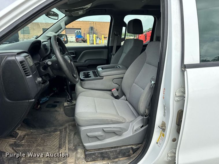 image for item EF2071 2016 Chevrolet Silverado 1500 Double Cab pickup truck