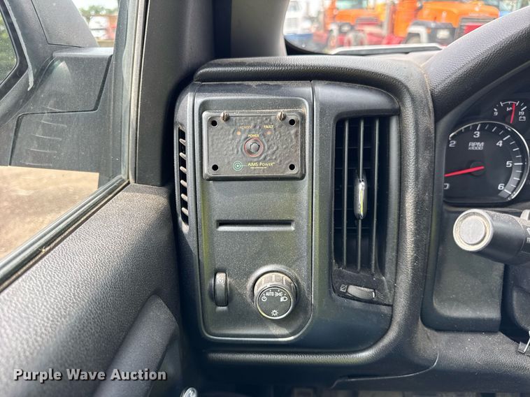 image for item EF2071 2016 Chevrolet Silverado 1500 Double Cab pickup truck