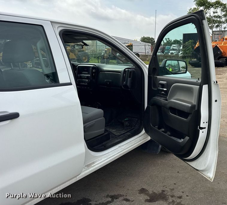 image for item EF2071 2016 Chevrolet Silverado 1500 Double Cab pickup truck