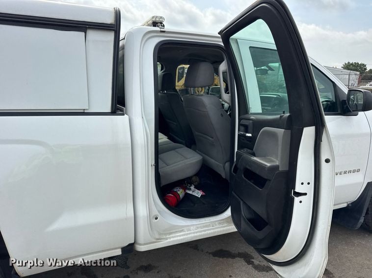 image for item EF2071 2016 Chevrolet Silverado 1500 Double Cab pickup truck