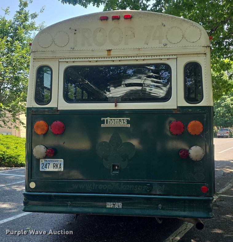 image for item EF3505 2001 Thomas Built 140H school bus