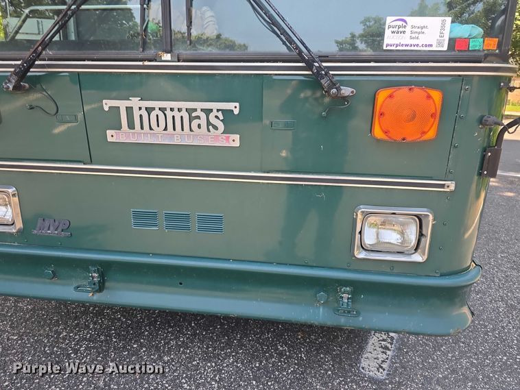 image for item EF3505 2001 Thomas Built 140H school bus