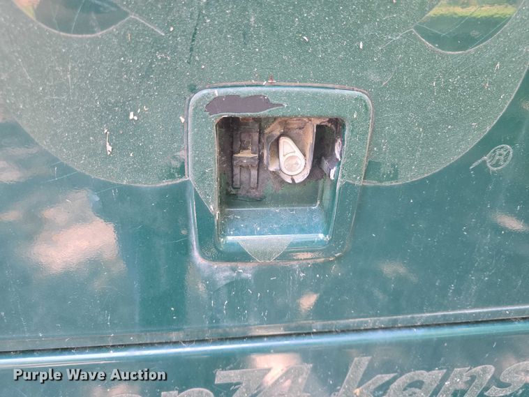 image for item EF3505 2001 Thomas Built 140H school bus