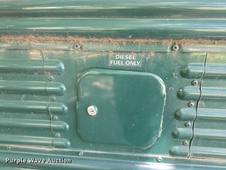 image for item EF3505 2001 Thomas Built 140H school bus