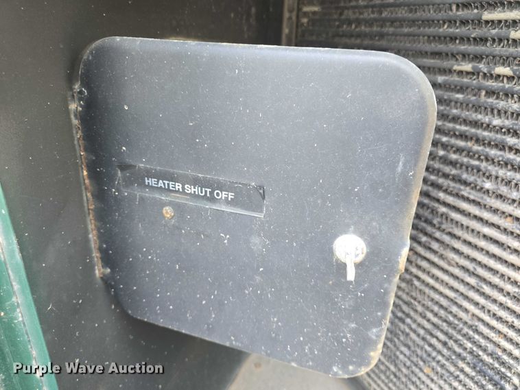 image for item EF3505 2001 Thomas Built 140H school bus