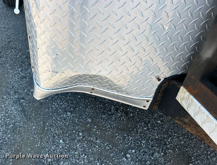 image for item EG1026 2007 Middlebury Trailers MST7X14TA2 enclosed cargo trailer